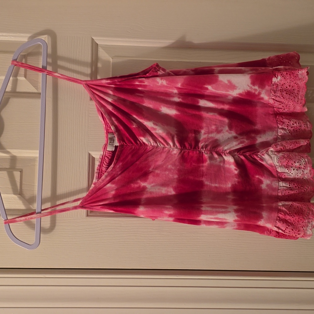 TRUE CRAFT BRAND WOMEN'S JUNIOR SIZE PINK AND RED TYE DYED TANK TOP SIZE XL